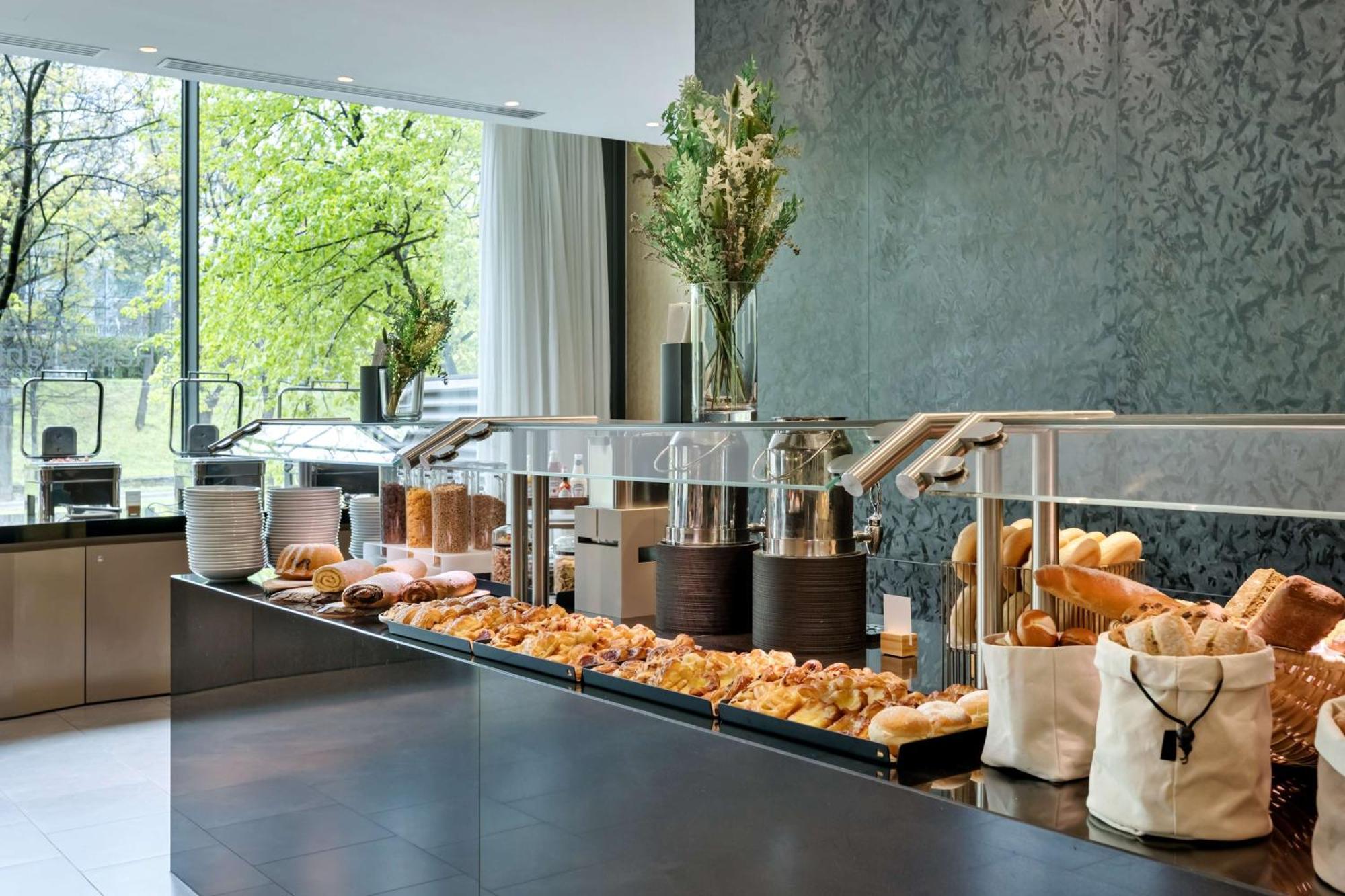 Hotel Doubletree By Hilton Schonbrunn Viena