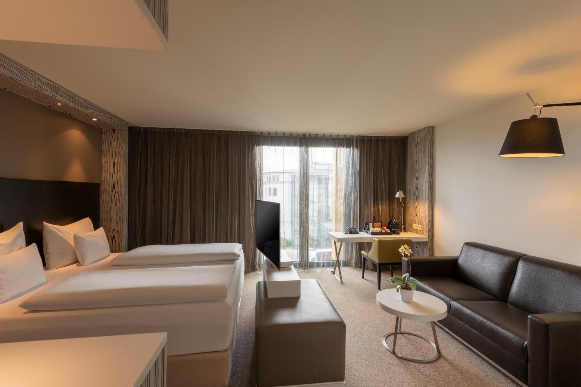 Doubletree By Hilton Schonbrunn 4*